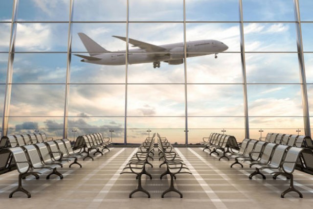 airport-b2O4Gqp6Za.jpg