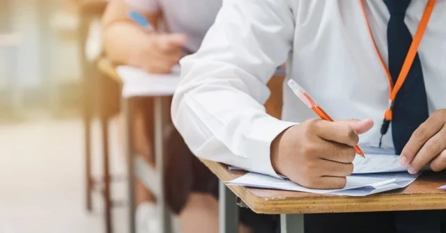 exam-qaLAkExHwc.webp